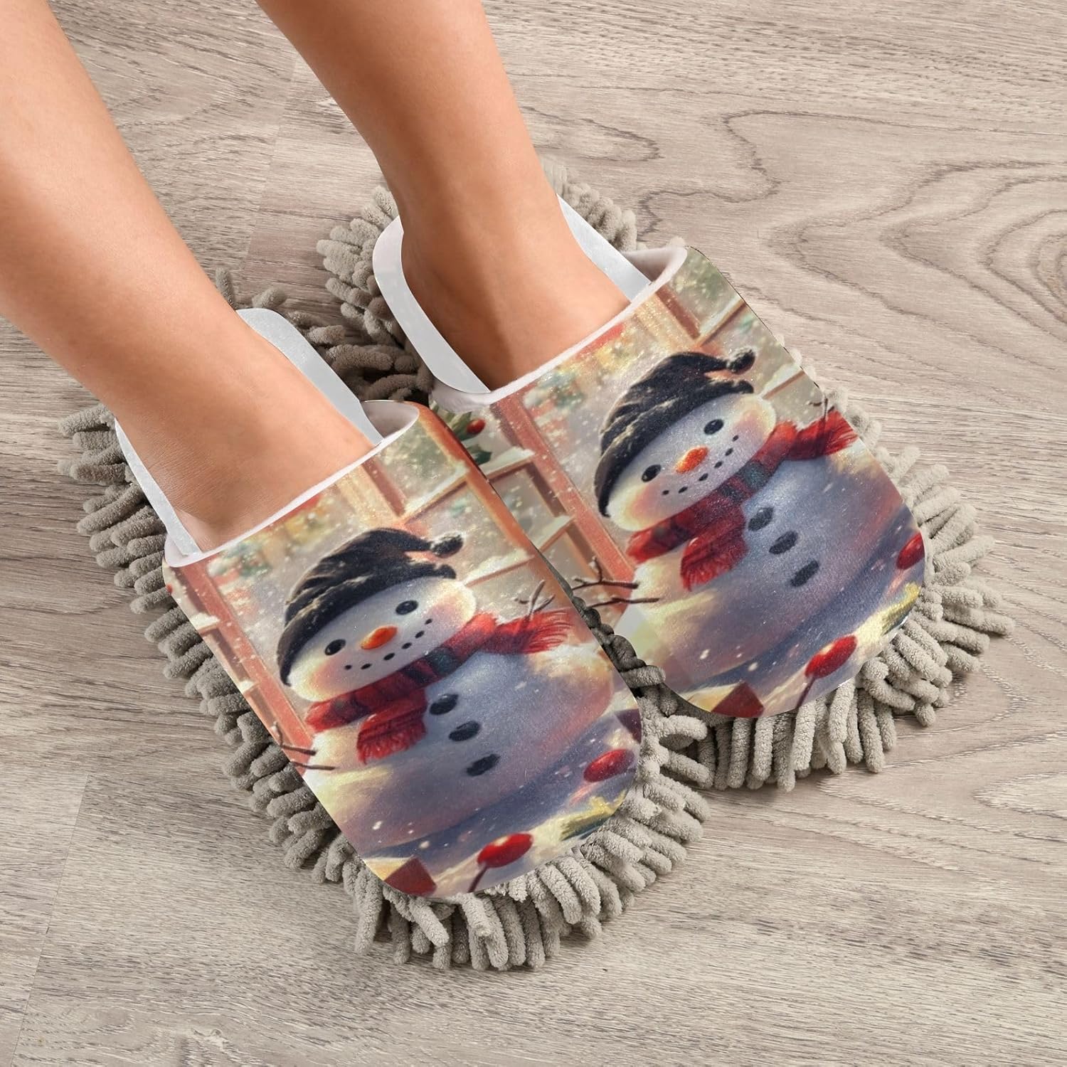 Running Bear White Christmas Snowman Mop Slippers