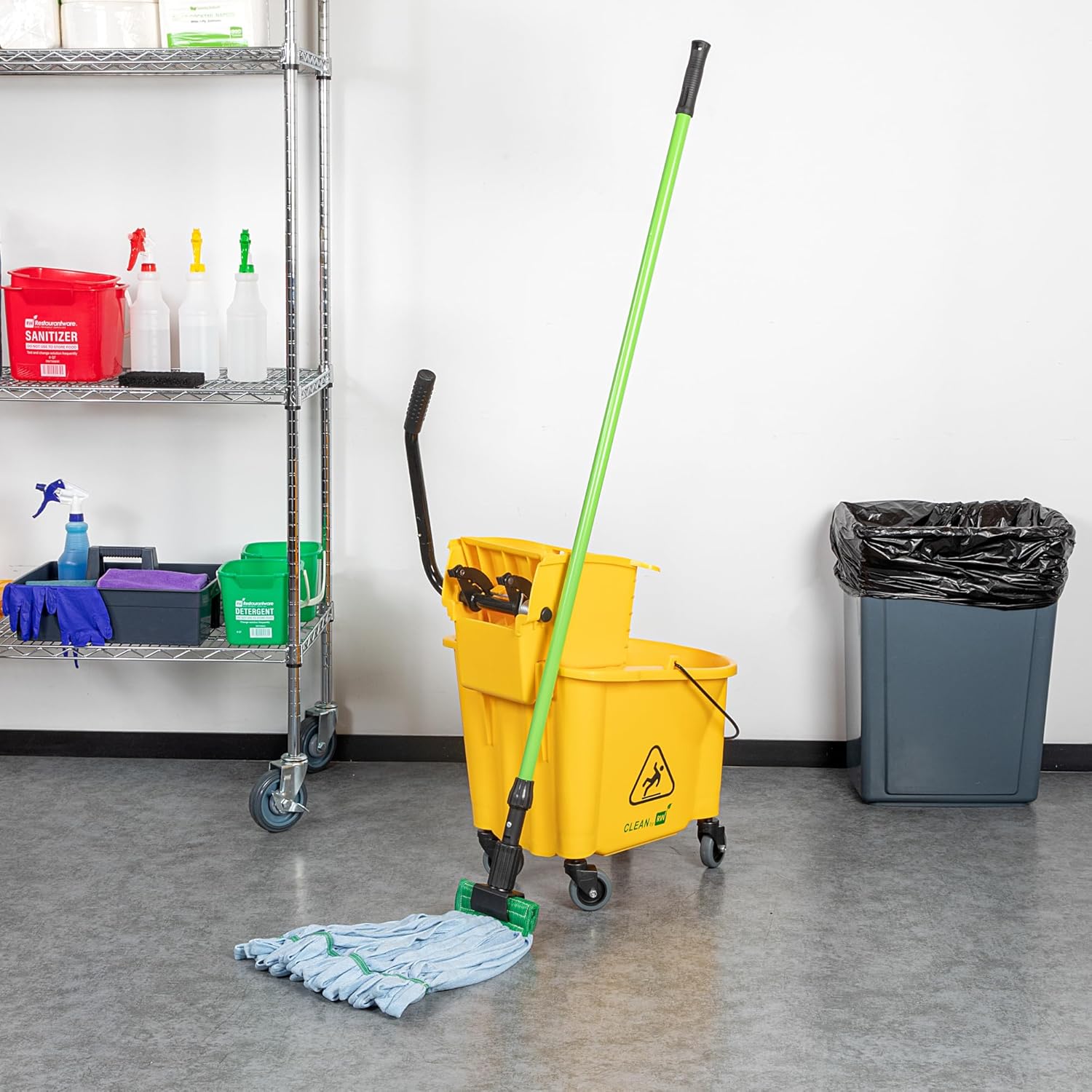 Clean Tek Professional Handle Effortless Mopping made for Home Commercial Use