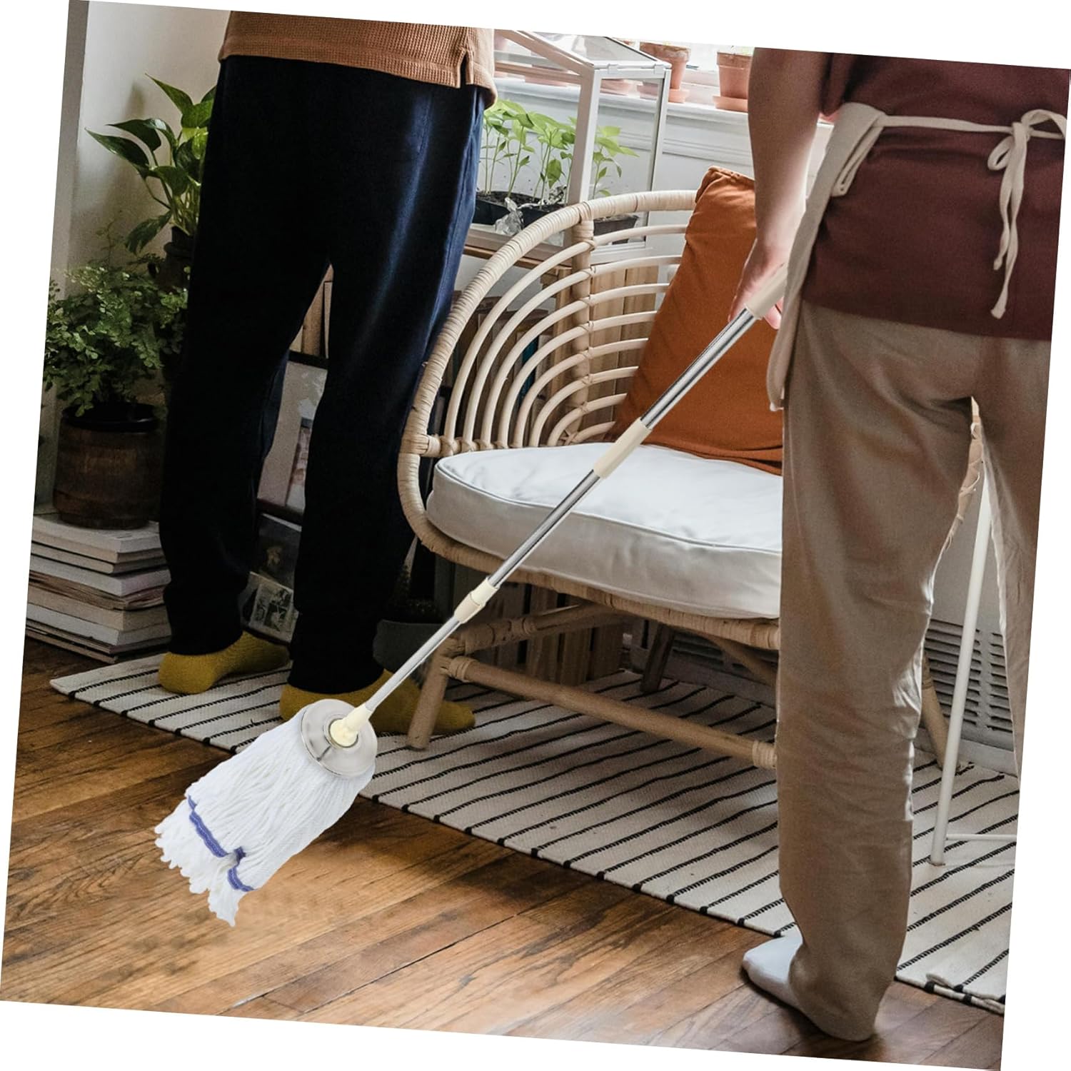SOESFOUFU Rotating Mop Handle - Durable Mopping Tool with Detachable Design